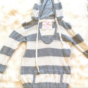 PINK hooded light weight sweater Size Medi…